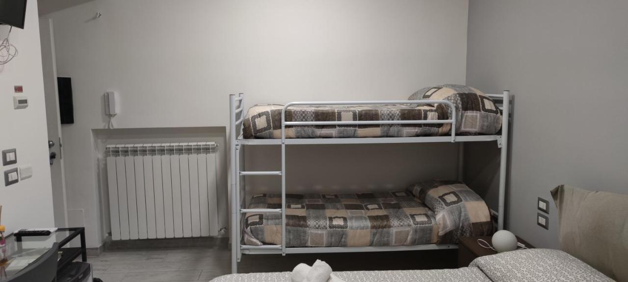 Guest House Via Milano Catanzaro Luaran gambar